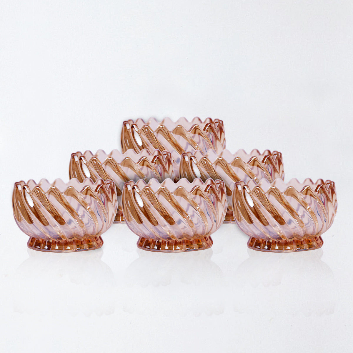 Golden Spiral Glass Dessert Bowl – Elegant Swirl Design for Modern Homes