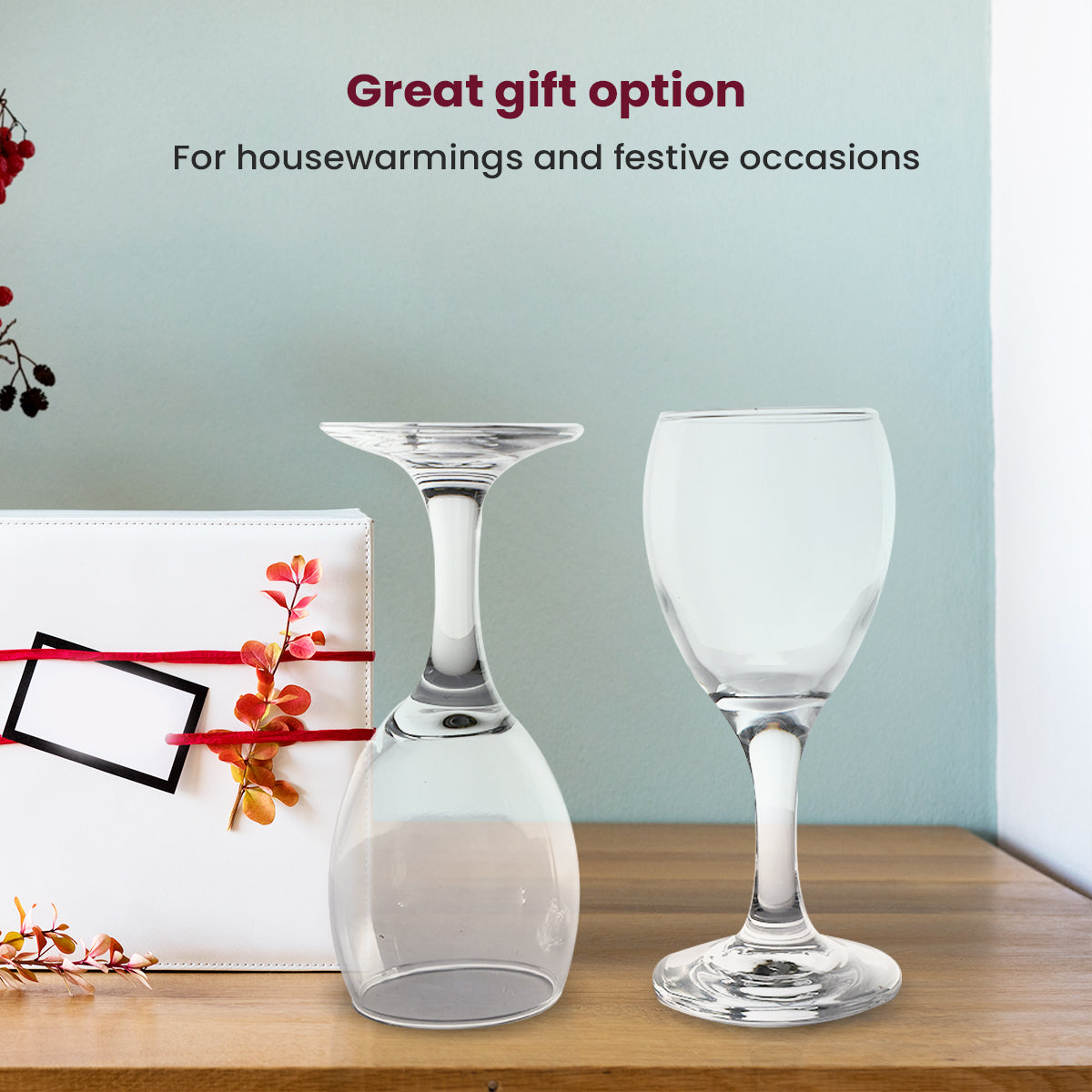 Elegant Clear Glass Wine Glass – 16cm Tall, Classic Design for Wine & Beverages